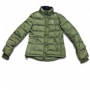 Green American Eagle Outfitters puffer jacket